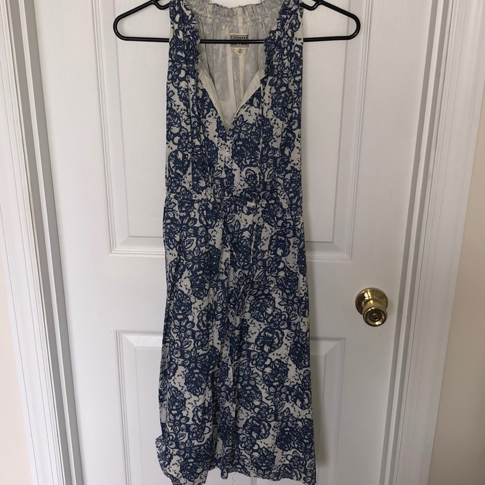 Converse sleeveless dress